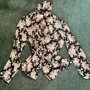 Vintage floral button top